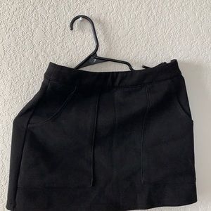 black skirt
